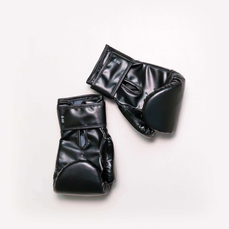 Перчатки боксерские детские (6 унций) Romana