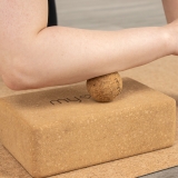 Массажный мяч MYGA Cork Massage Ball 5 см, пробка