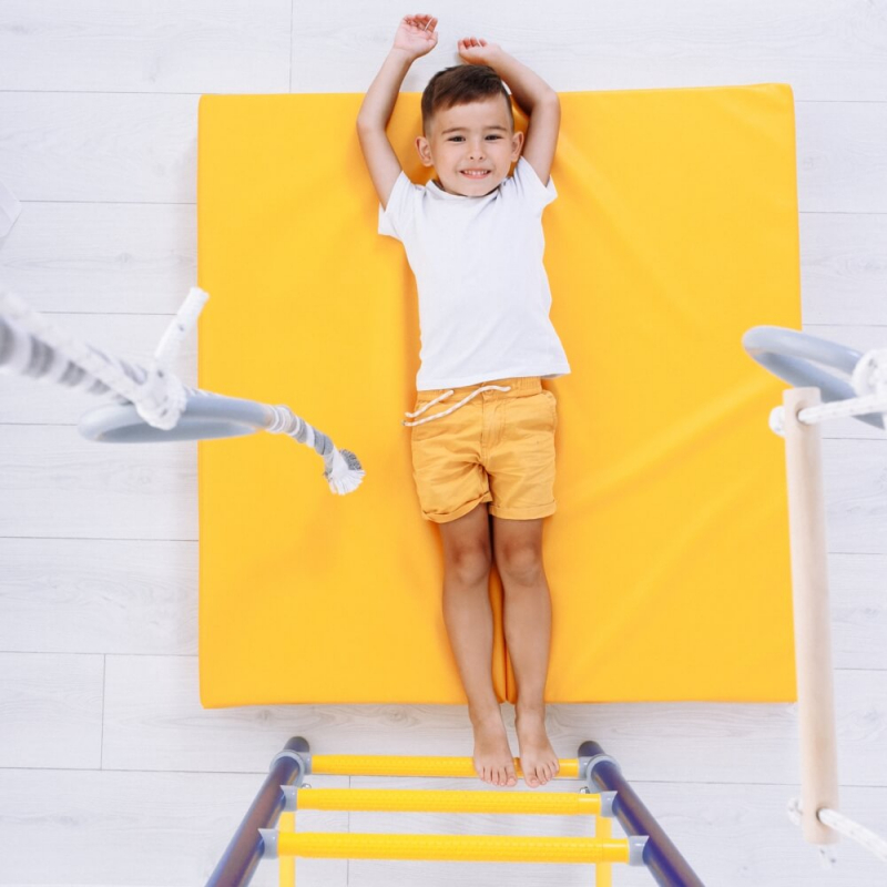 Мат (мягкий щит) Romana 1000*1000*60, в 2 сложения (голубой/желтый)