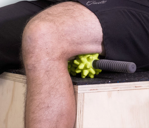 Массажер с рукоятками RUMBLEROLLER Beastie Bar стандартный, белый