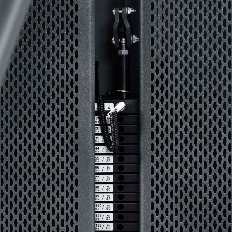 Сгибание ног лежа. Стек E7001JZ 135 кг DHZ Fitness