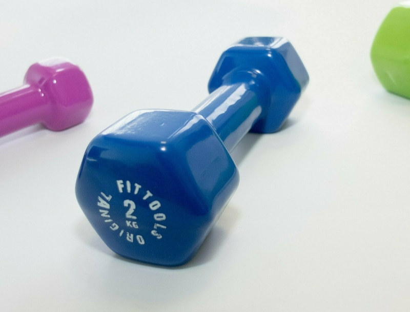 Гантель в виниловой оболочке 2 кг (Цвет - синий) Original FitTools FT-VWB-2