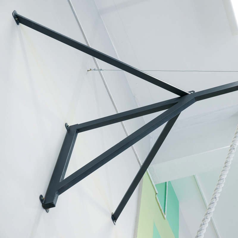 Консоль для канатов и шестов (графит), вынос 2 м ZAVODSPORTA