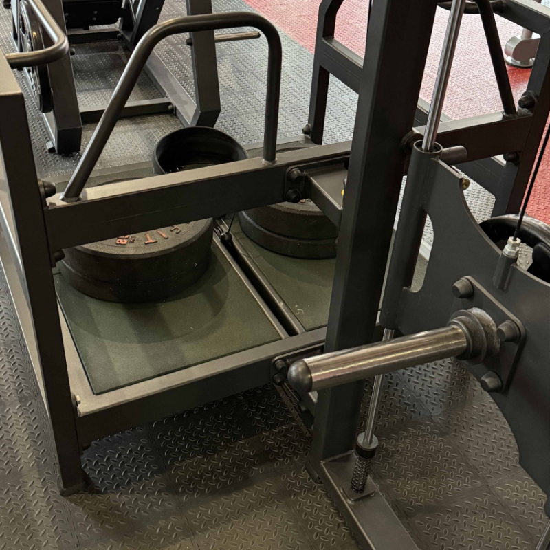 Приседания с поясом A3067 TANGEN