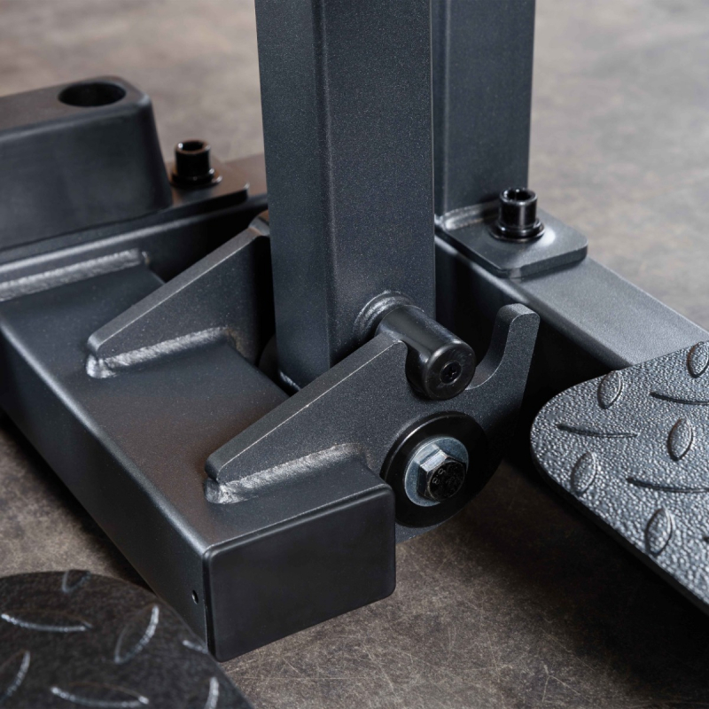 Приседания с поясом A607 DHZ Fitness