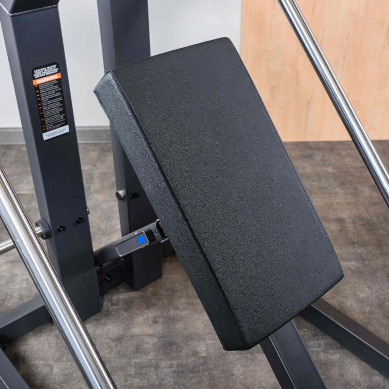 Наклонная тяга к поясу A611 DHZ Fitness