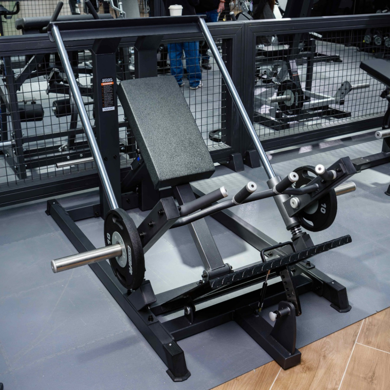 Наклонная тяга к поясу A611 DHZ Fitness