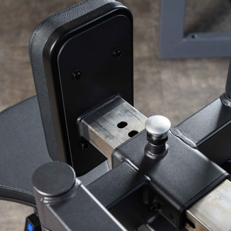 Разведение рук сидя (задние дельты, спина) A618 DHZ Fitness