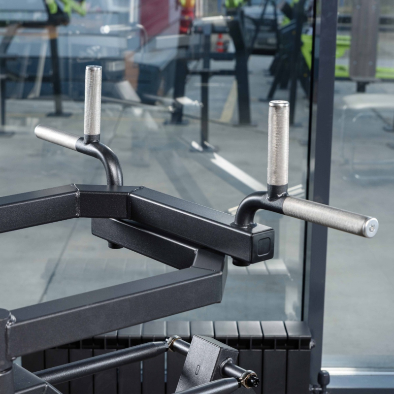 Разведение рук сидя (задние дельты, спина) A618 DHZ Fitness