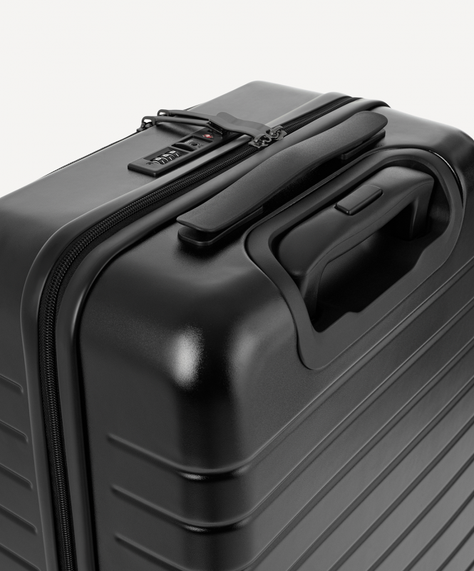 Чемодан для ручной клади JÖGEL ESSENTIAL Carry on Spinner, черный ЦБ-00004830