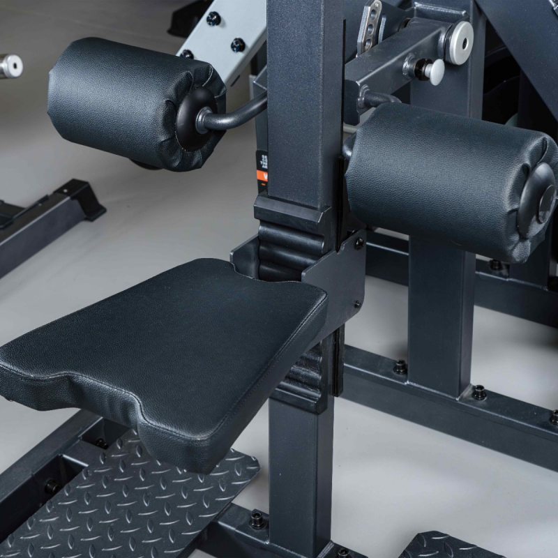 Тяга сверху через стороны D610 DHZ Fitness