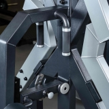 Тяга сверху через стороны D610 DHZ Fitness