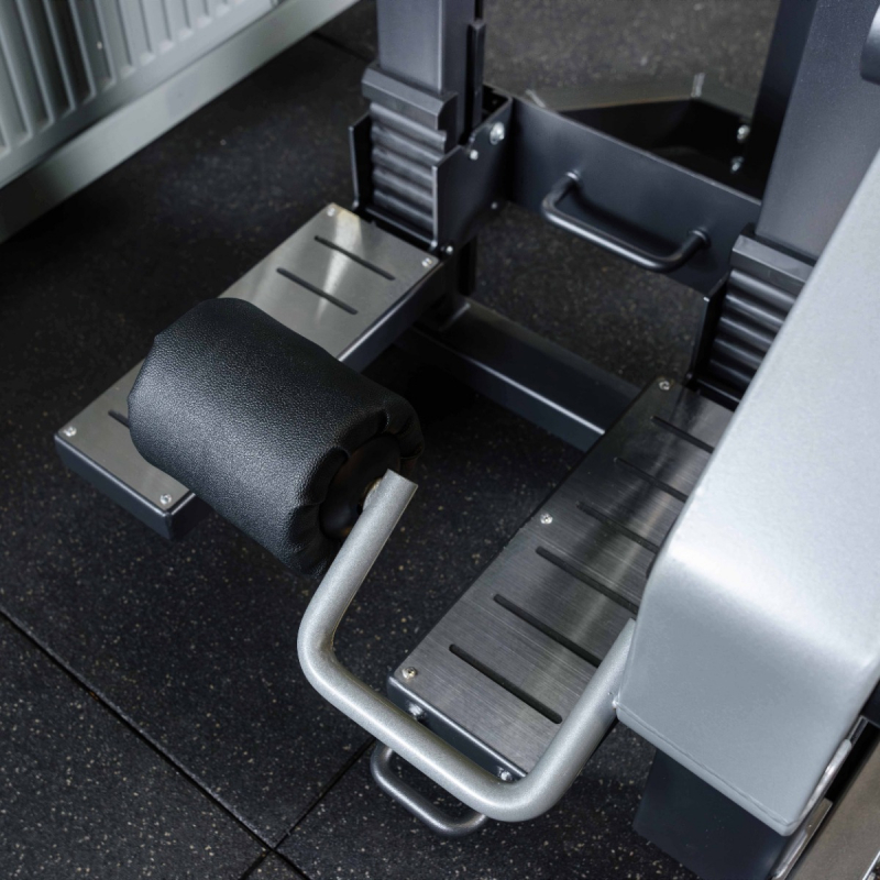 Сгибание ног стоя, рычаги серые D955 DHZ Fitness