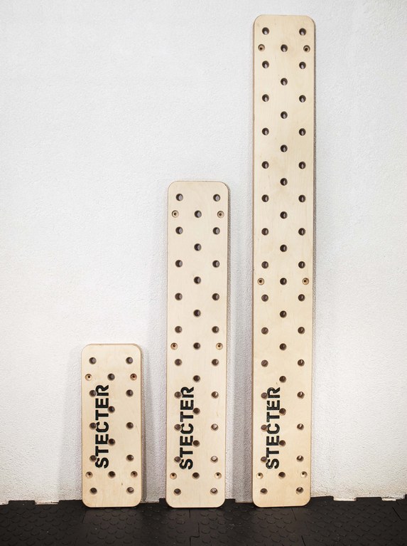Доска для лазания Пегборд (PEGBOARD) 80х30 см STECTER 2297