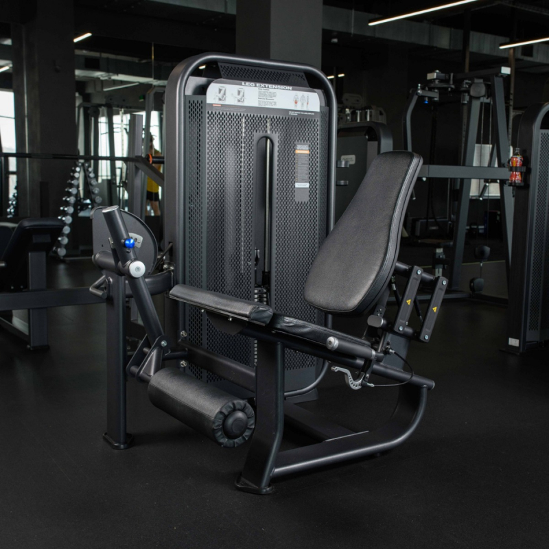 Разгибание ног сидя. Стек E7002JZ 135 кг DHZ Fitness