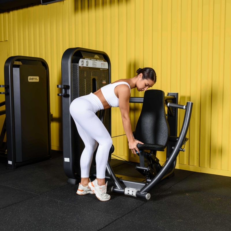 Жим от груди вертикальный. Стек E7008 110 кг DHZ Fitness