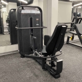 Сведение/Разведение ног сидя. Стек E7021 110 кг DHZ Fitness