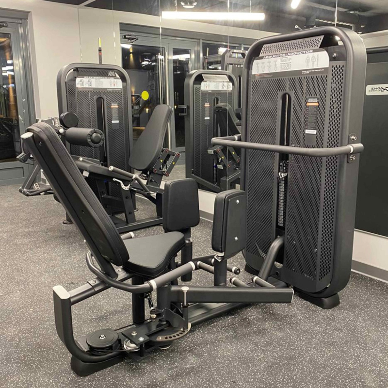 Сведение/Разведение ног сидя. Стек E7021JZ 135 кг DHZ Fitness