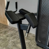 Глют-машина. Ягодичные. Стек E7024 110 кг DHZ Fitness