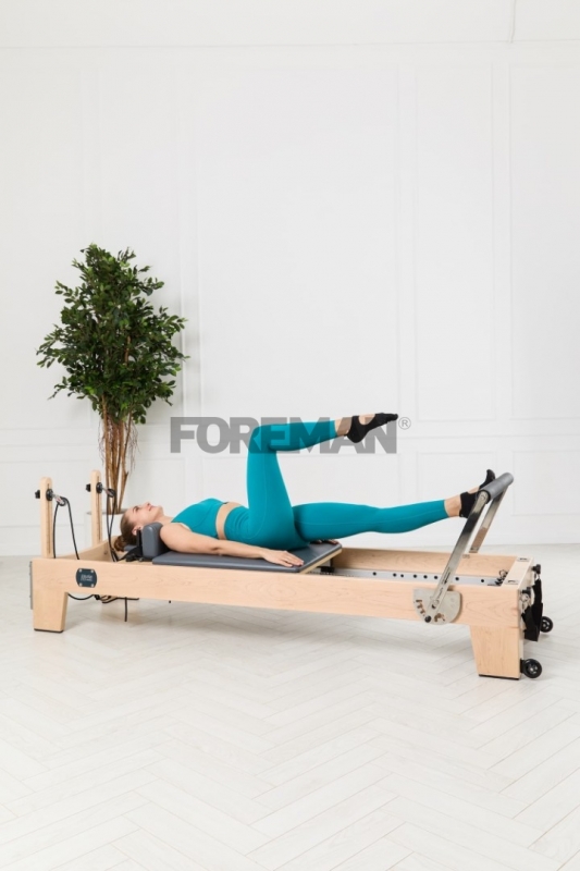 Студийный реформер More Pilates