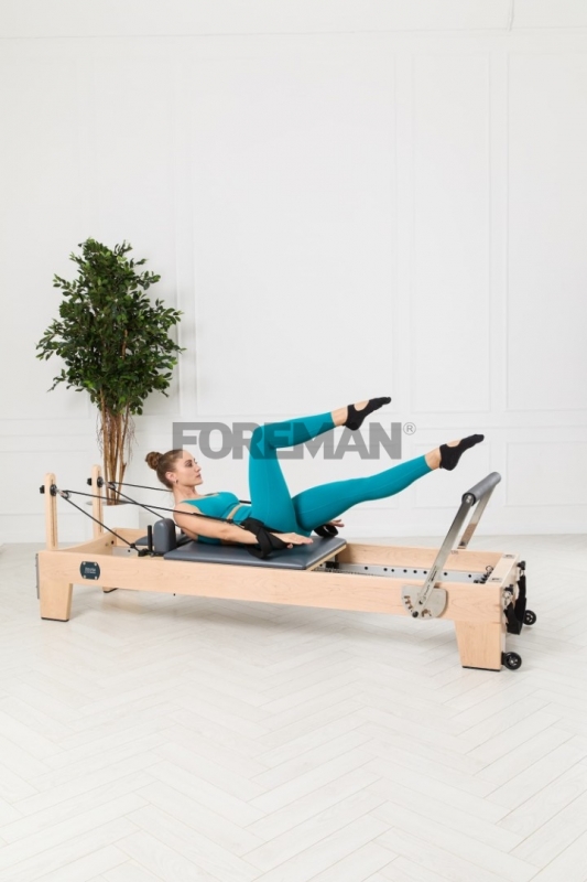 Студийный реформер More Pilates