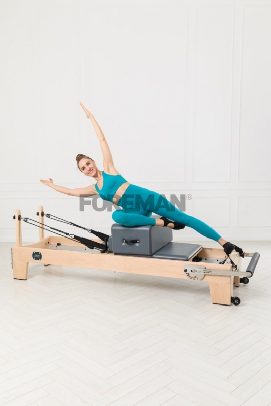 Студийный реформер More Pilates