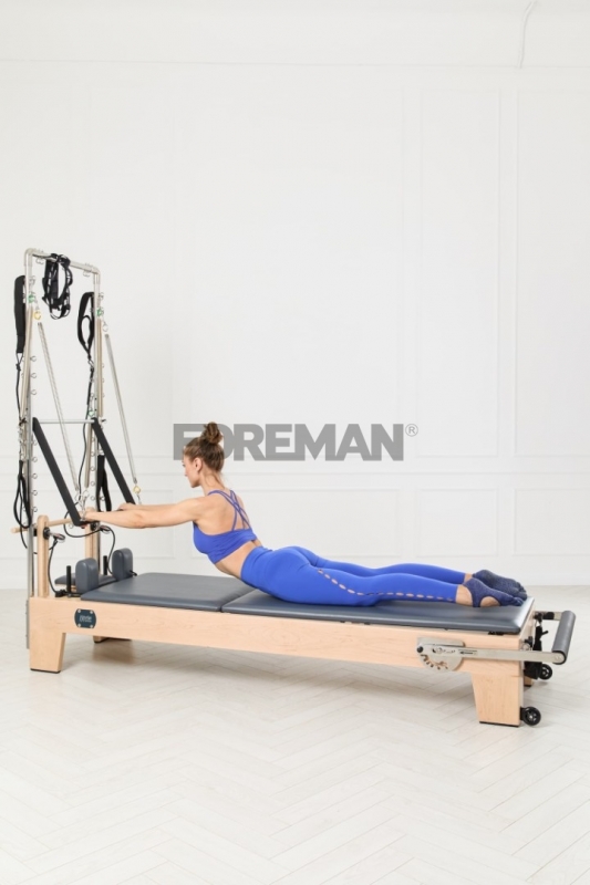 Реформер с трапецией More Pilates студийный