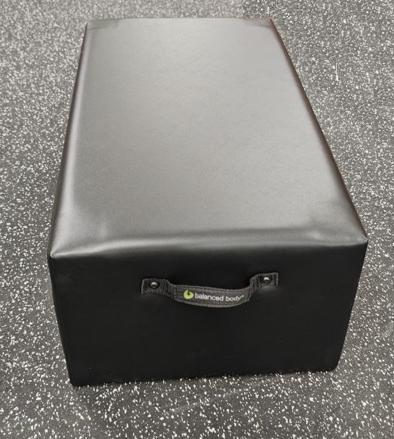 Бокс для реформеров BALANCED BODY Sitting Box