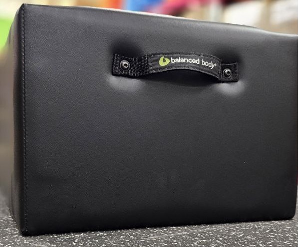 Бокс для реформеров BALANCED BODY Sitting Box