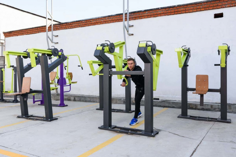 Уличный тренажер Тяга к поясу стоя с переменной нагрузкой ZAVODSPORTA P-1805