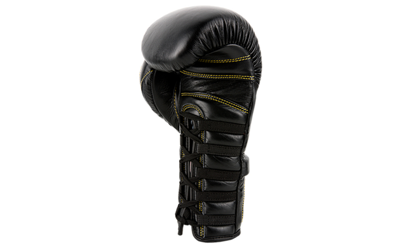 Премиальные тренировочные перчатки на шнуровке UFC черные - 18 Oz UHK-75047