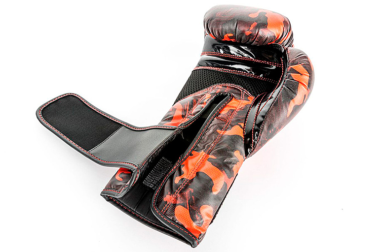 Перчатки для бокса UFC PRO CAMO INFRARED - S/M UHK-75349