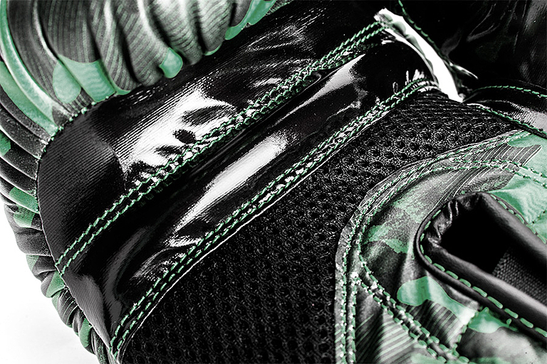 Перчатки для бокса UFC PRO CAMO NIGHT VISION - L/XL UHK-75358