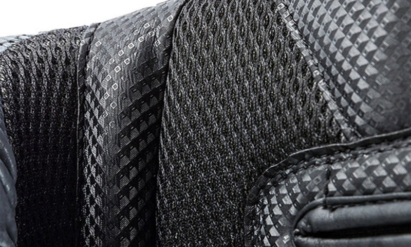 Перчатки боксерские UFC PRO Performance Rush 14 Oz - черные UPR-75472