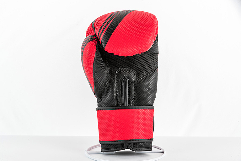 Перчатки боксерские UFC PRO Performance Rush 16 Oz - красные UPR-75476