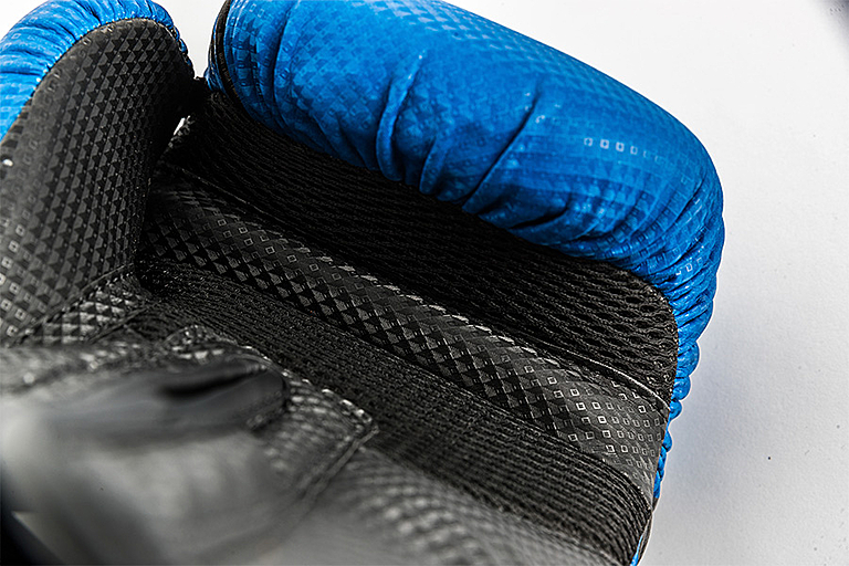 Перчатки боксерские UFC PRO Performance Rush 12 Oz - синие UPR-75477