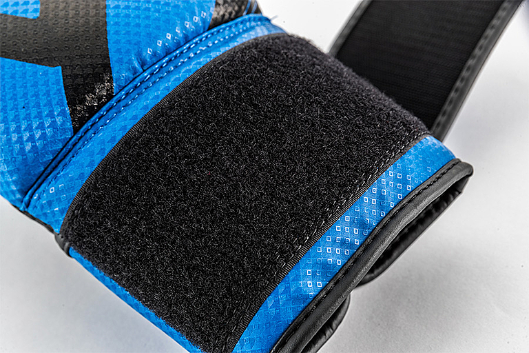 UFC PRO Performance Rush 16 Oz - синие UPR-75479