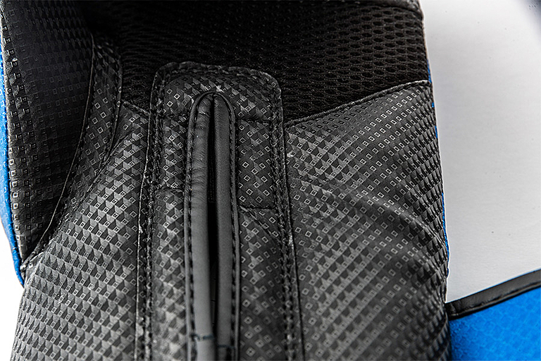 UFC PRO Performance Rush 16 Oz - синие UPR-75479