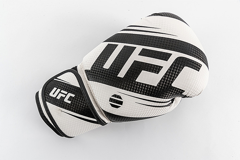 UFC PRO Performance Rush 14 Oz - белые UPR-75481