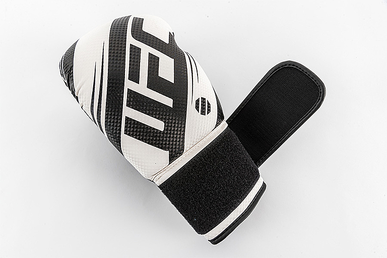 UFC PRO Performance Rush 14 Oz - белые UPR-75481