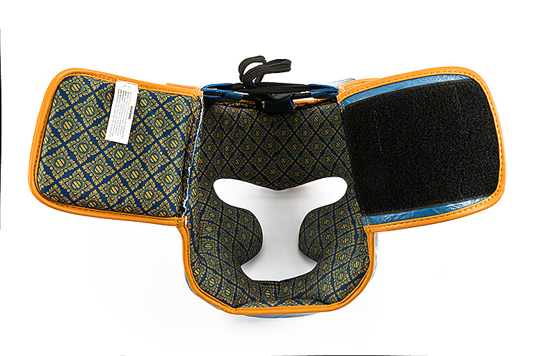 UFC Premium True Thai Шлем для бокса, цвет синий, размер L UTT-75397