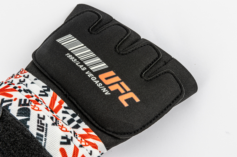 Гелевые бинты UFC Gel Glove Wraps RD/WH, L/XL UHK-75693