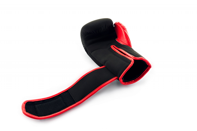 Перчатки для бокса и ММА UFC красные - REG UHK-75011