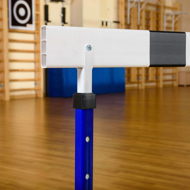 Барьер для легкой атлетики переменной высоты (складной, с противовесом) ZAVODSPORTA