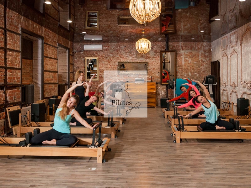 Студийный реформер Pilates Plus