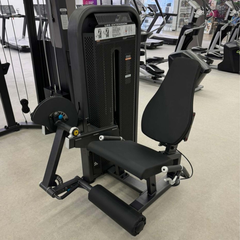 Разгибание ног сидя. Стек U3002D 109 кг DHZ Fitness