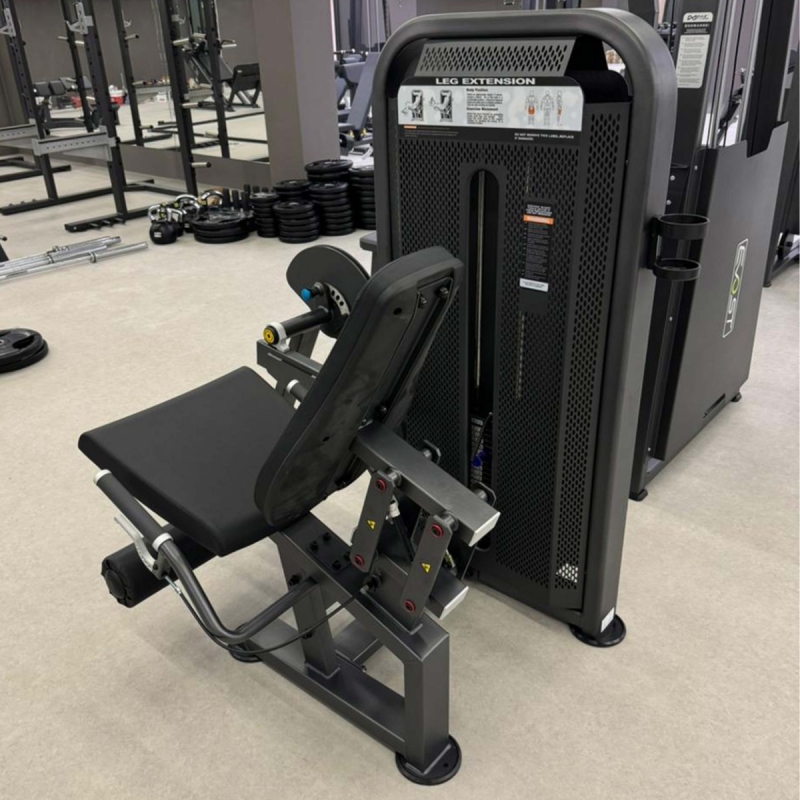 Разгибание ног сидя. Стек U3002D 109 кг DHZ Fitness