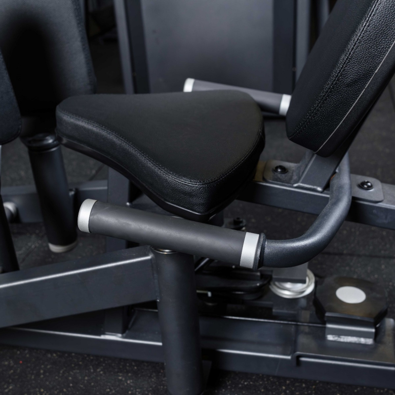 Сведение/Разведение ног сидя. Стек U3021D 95 кг DHZ Fitness