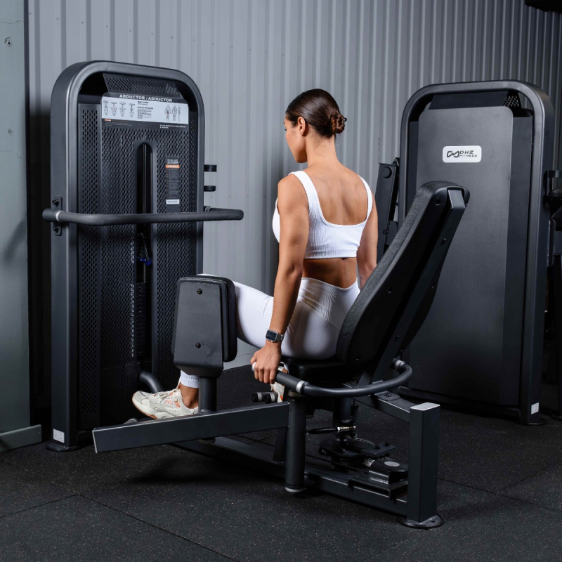 Сведение/Разведение ног сидя. Стек U3021D 95 кг DHZ Fitness