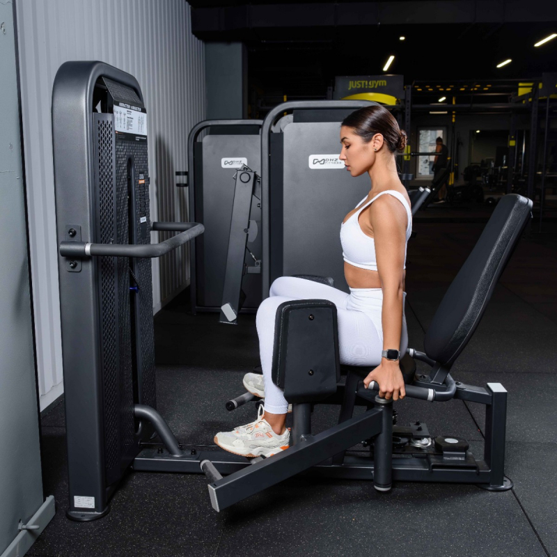 Сведение/Разведение ног сидя. Стек U3021D 95 кг DHZ Fitness